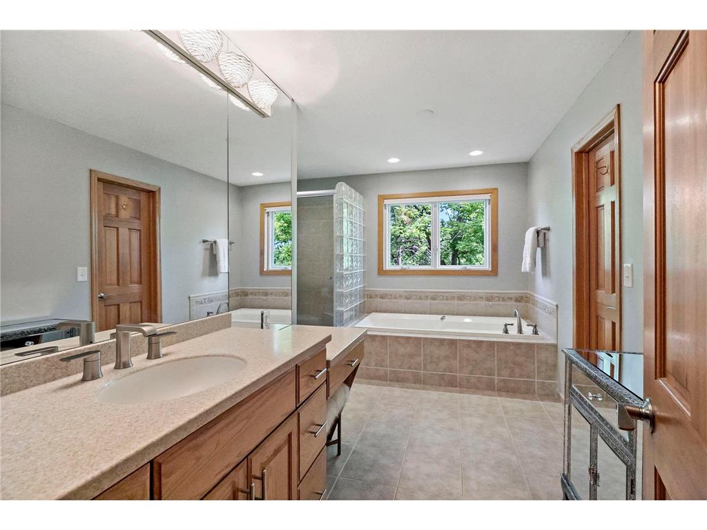 8879 Sylvan Ridge Eden Prairie MN 55347 7081204 image25