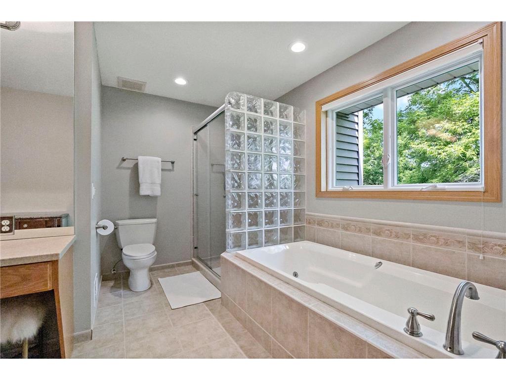8879 Sylvan Ridge Eden Prairie MN 55347 7081204 image26