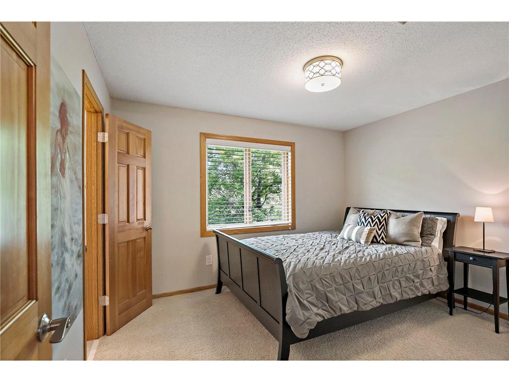8879 Sylvan Ridge Eden Prairie MN 55347 7081204 image40