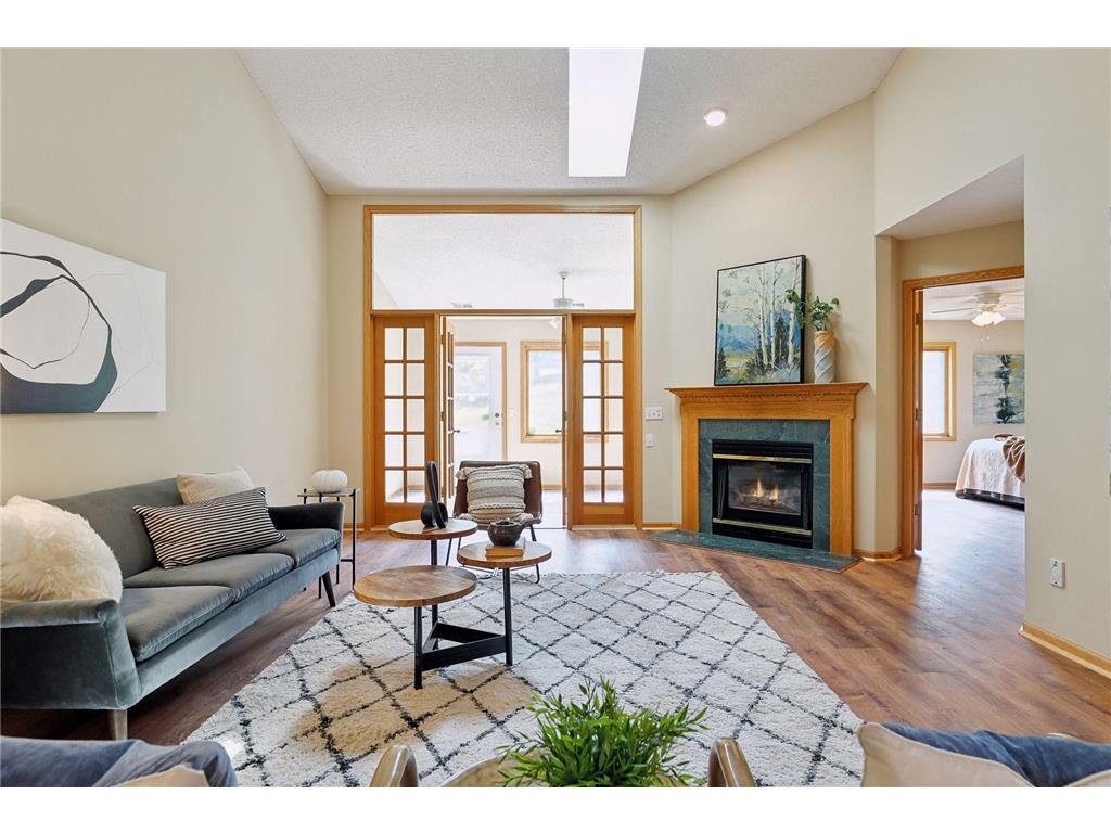 8889 Thomas Drive Woodbury MN 55125 6577637 image1