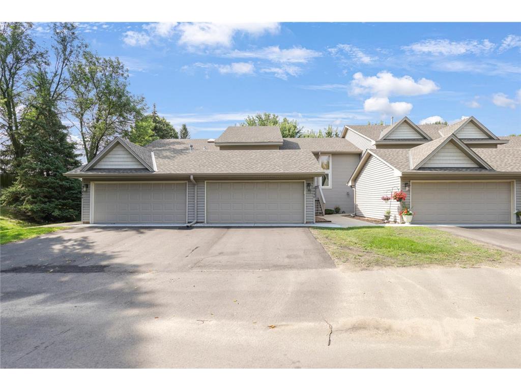 8890 Cottonwood Lane N Maple Grove MN 55369 6568584 image1