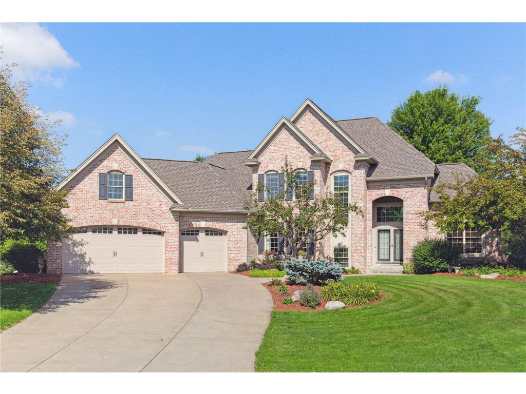 8893 Springwood Drive, Woodbury, MN 55125 MLS 6253586 Edina Realty