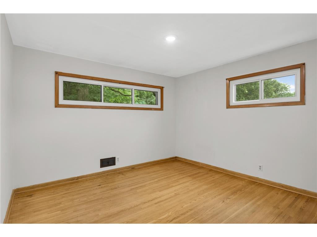 89 Flandrau Place Saint Paul MN 55106 7106664 image11