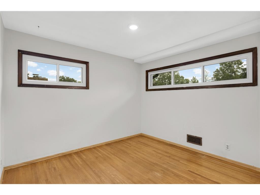 89 Flandrau Place Saint Paul MN 55106 7106664 image12