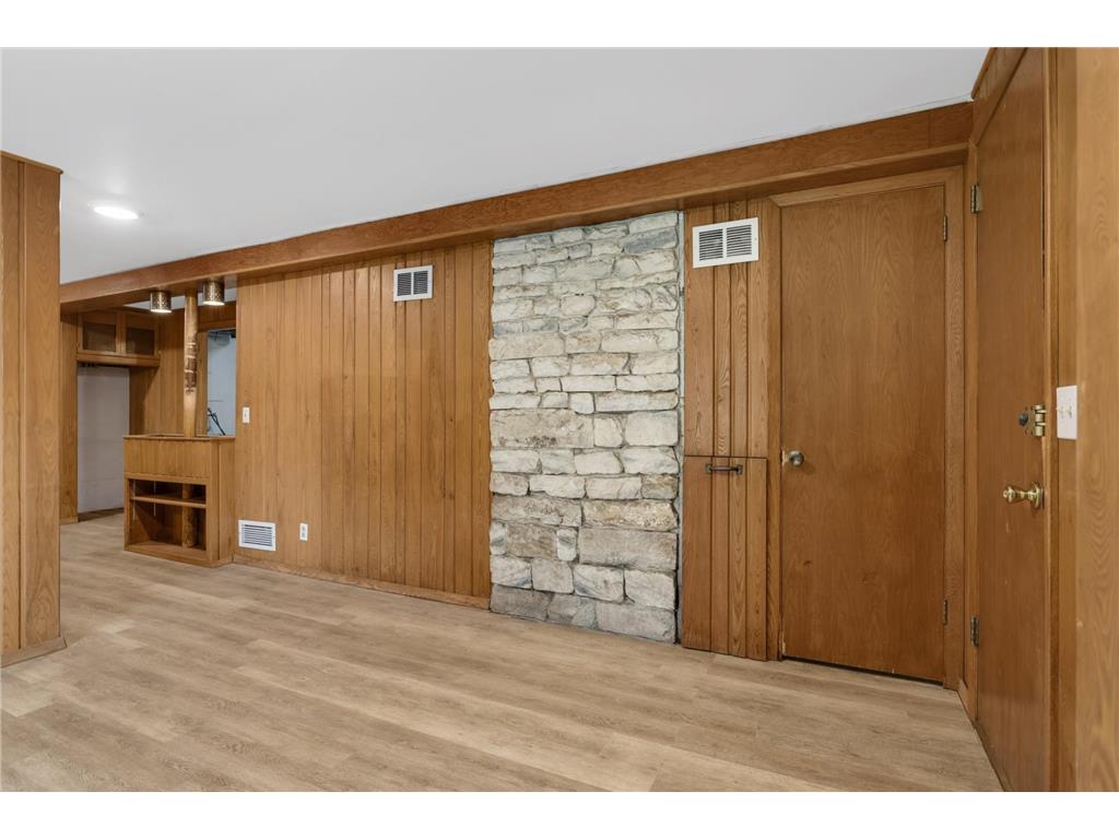 89 Flandrau Place Saint Paul MN 55106 7106664 image17