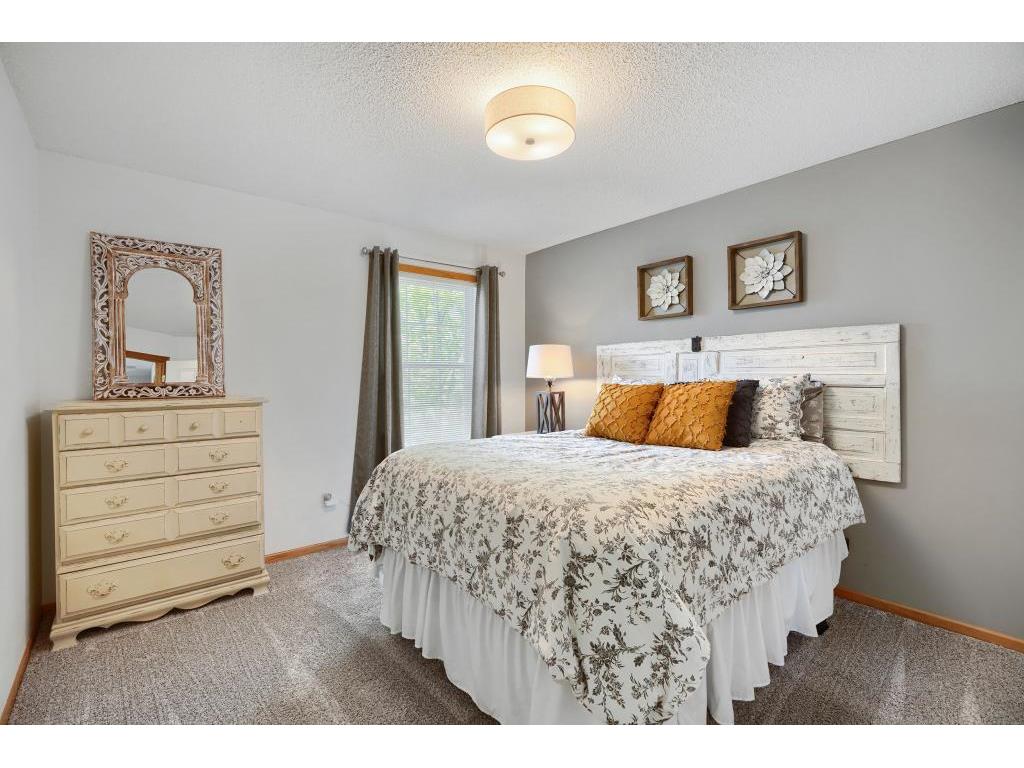 890 Braunworth Court Chaska MN 55318 7070892 image18