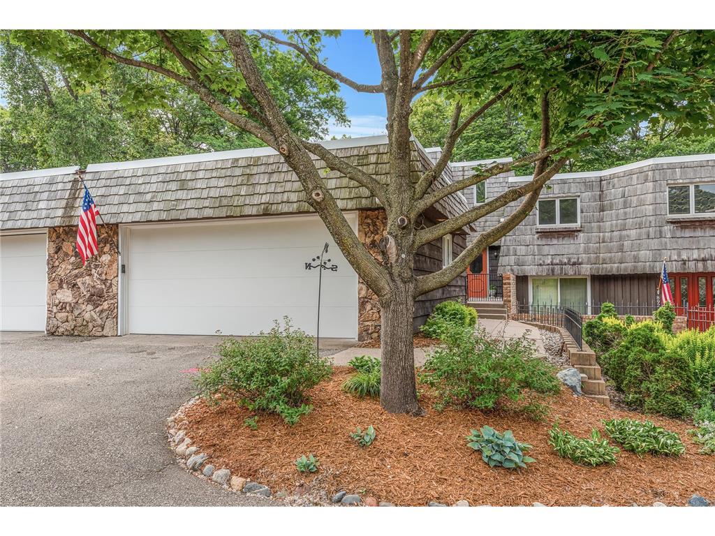 890 Marie Avenue W Mendota Heights MN 55118 6383253 image1