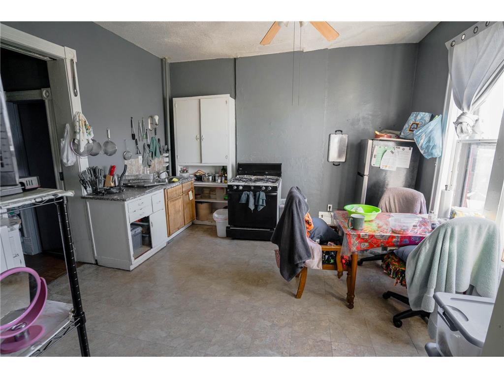 890 Payne Avenue Saint Paul MN 55130 6808073 image7