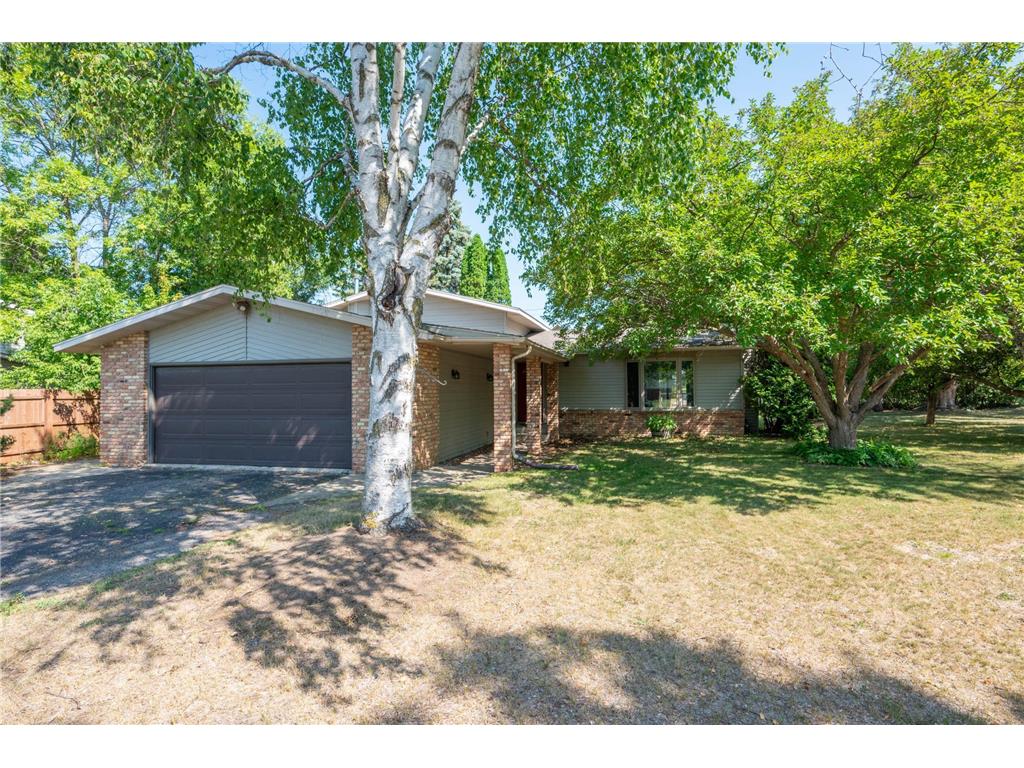 890 Pembina Trail Detroit Lakes MN 56501 6404596 image1