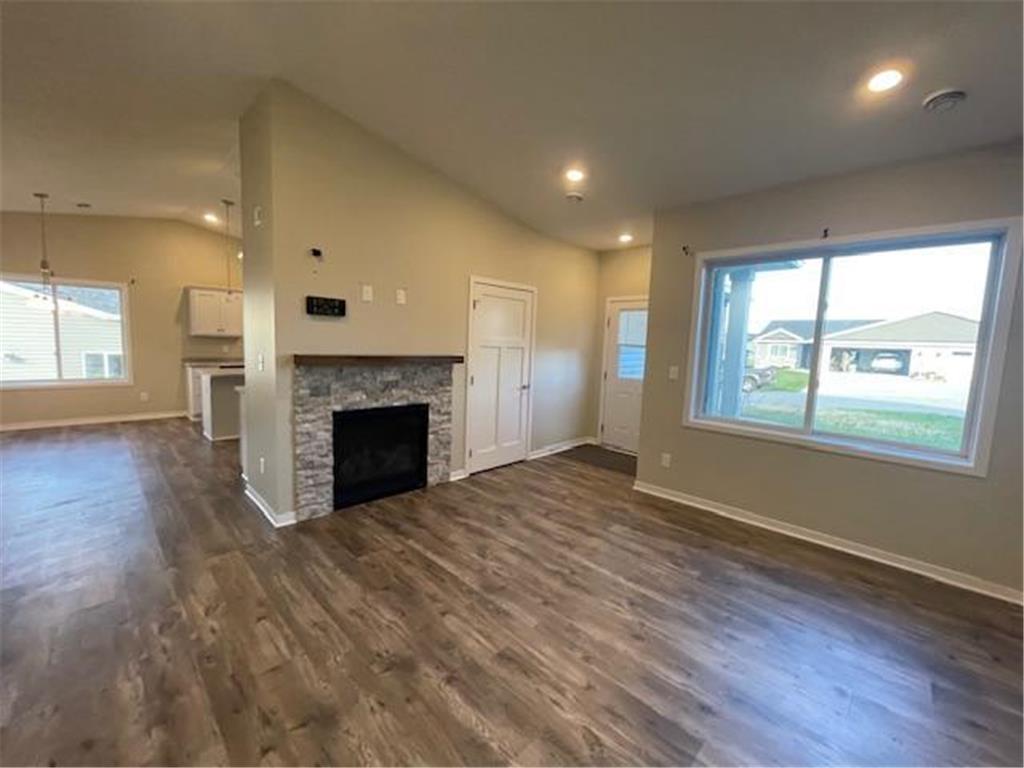 890 Tall Grass Court Wanamingo MN 55983 6816418 image4