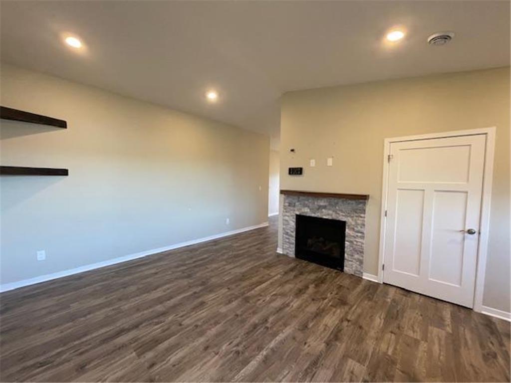 890 Tall Grass Court Wanamingo MN 55983 6816418 image5