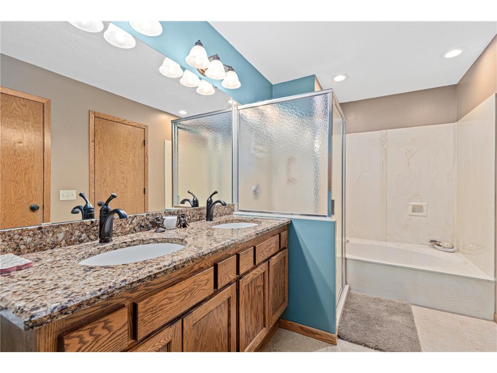 890 Winterberry Court Woodbury MN 55125 6705883 image17