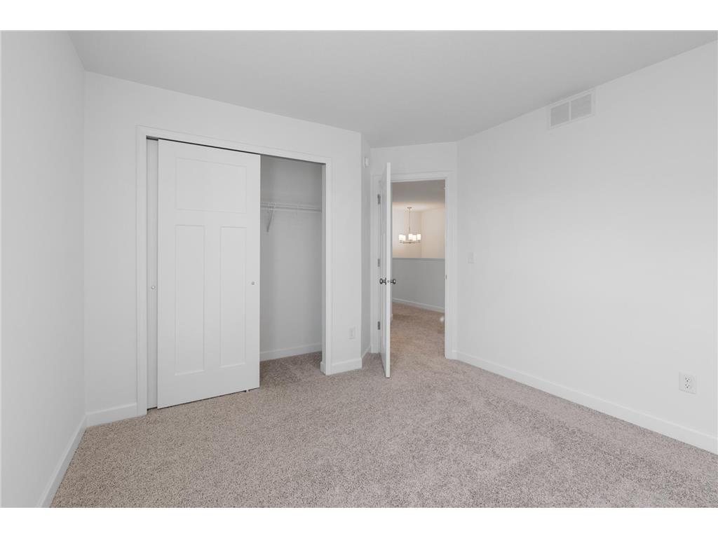 8902 Periwinkle Boulevard Woodbury MN 55129 7038254 image15