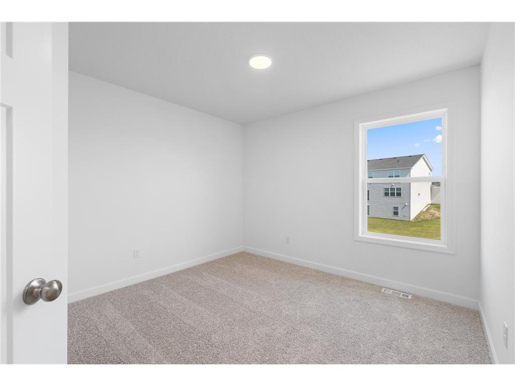 8902 Periwinkle Boulevard Woodbury MN 55129 7038254 image16