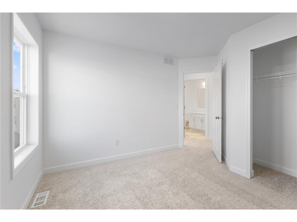 8902 Periwinkle Boulevard Woodbury MN 55129 7038254 image17
