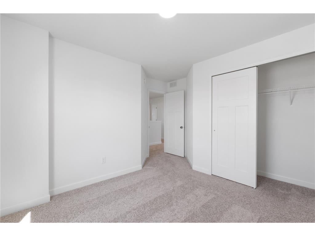 8902 Periwinkle Boulevard Woodbury MN 55129 7038254 image19