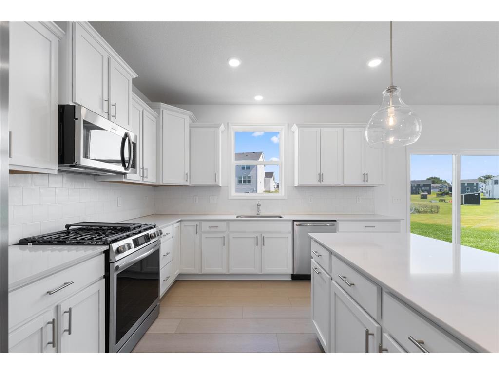 8902 Periwinkle Boulevard Woodbury MN 55129 7038254 image2