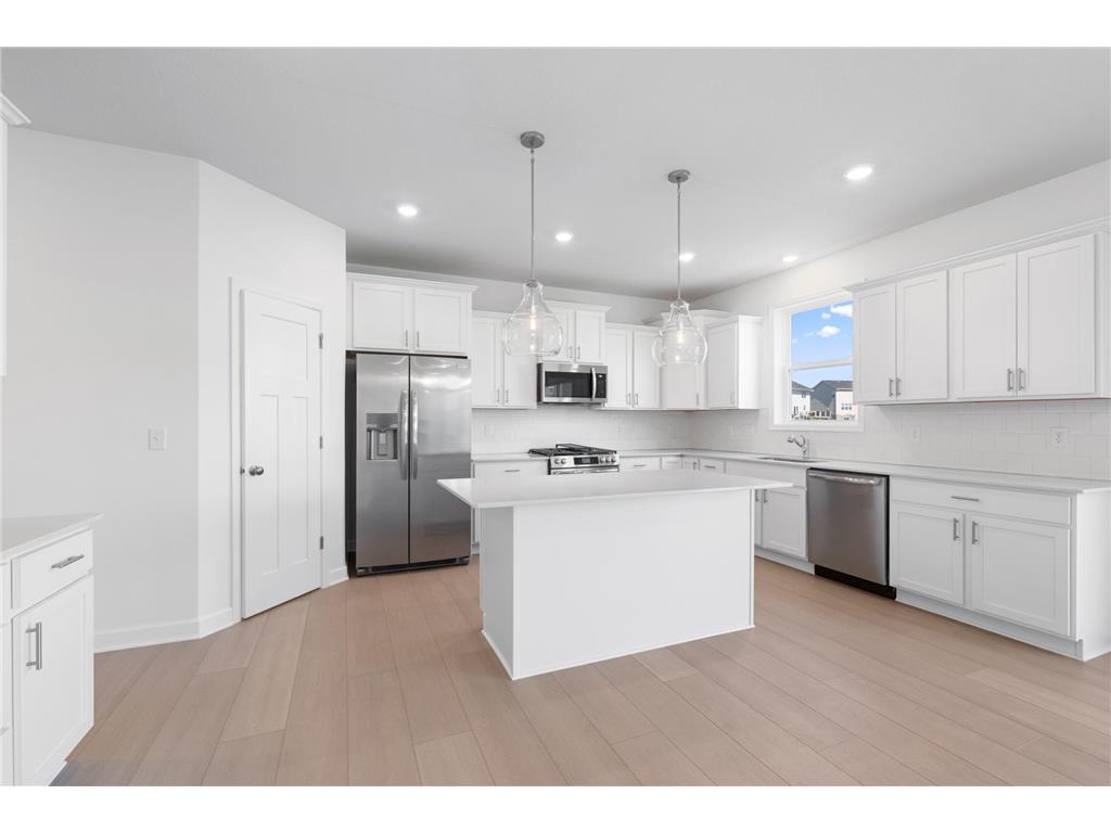 8902 Periwinkle Boulevard Woodbury MN 55129 7038254 image3