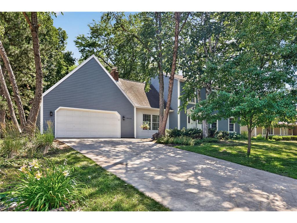 8906 138th Street Court Apple Valley MN 55124 7105716 image1