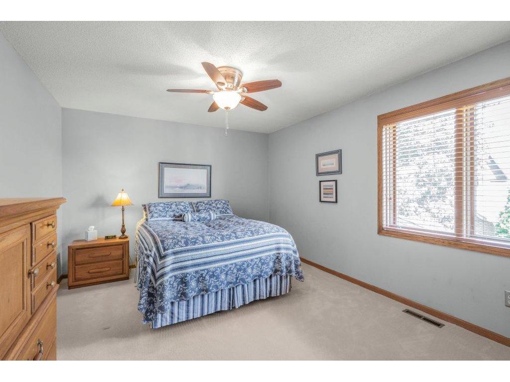 8906 Ashley Terrace Brooklyn Park MN 55443 7067099 image10