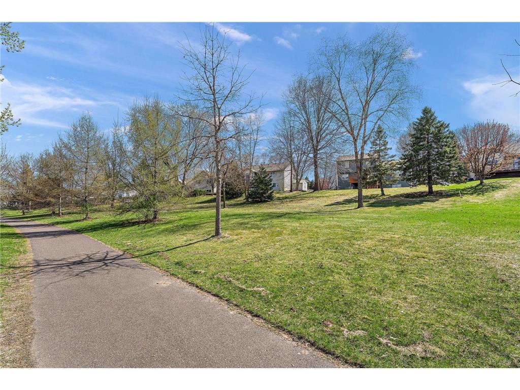 8906 Sequoia Road Woodbury MN 55125 7058904 image35