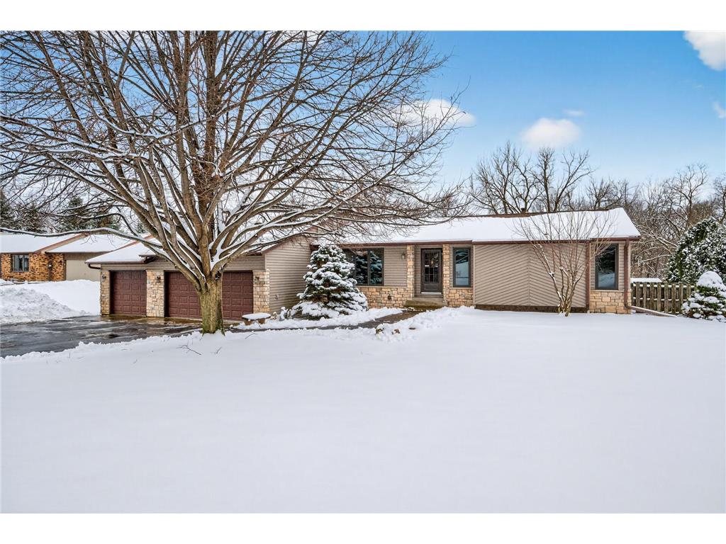 8909 42nd Street N Lake Elmo MN 55042 7024260 image1
