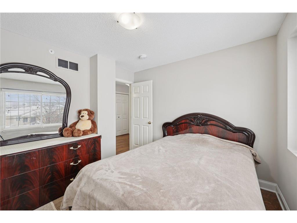 8909 Peep O Day Trail Eden Prairie MN 55347 6822295 image14