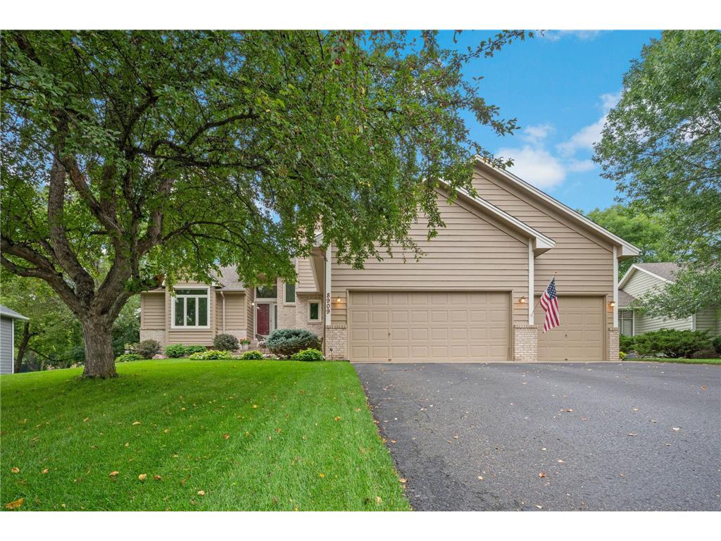 8909 Vickors Crossing Brooklyn Park MN 55443 6732860 image1