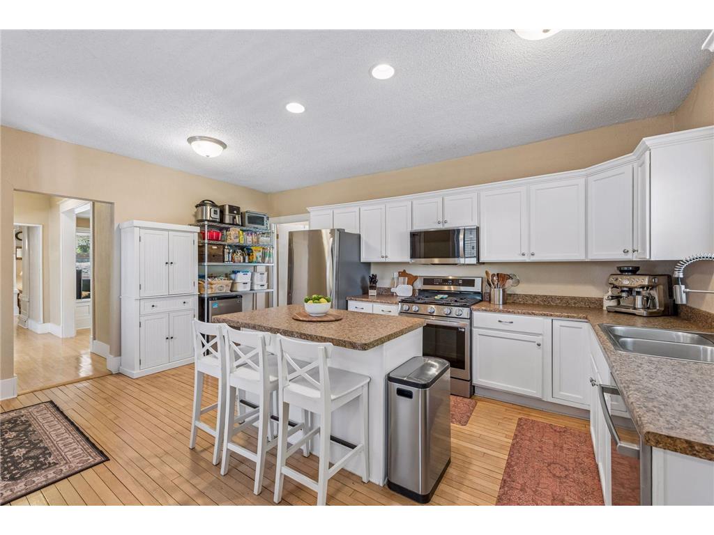 891 Carroll Avenue Saint Paul MN 55104 7070310 image14