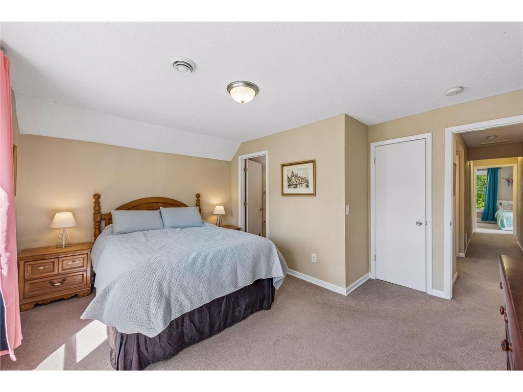 891 Carroll Avenue Saint Paul MN 55104 7070310 image20