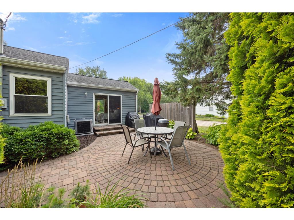891 Edgewater Avenue Shoreview MN 55126 7113133 image17
