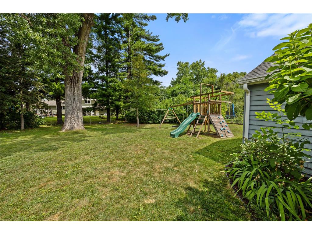 891 Edgewater Avenue Shoreview MN 55126 7113133 image20