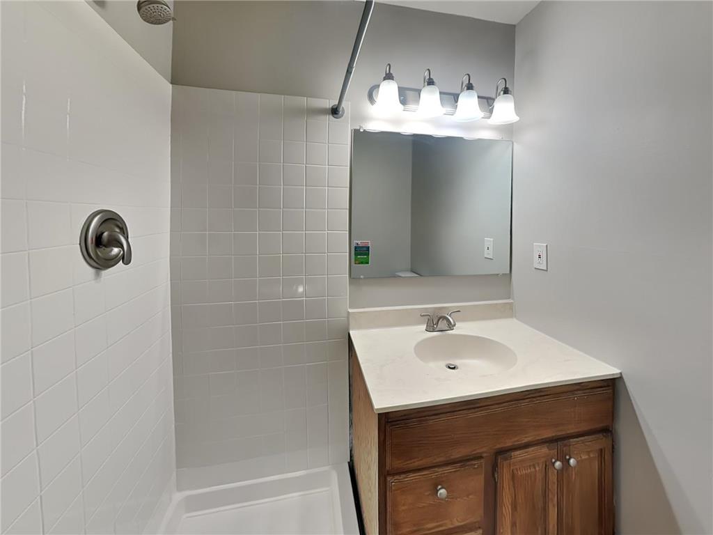 891 Hazelwood Street Saint Paul MN 55106 6826722 image16