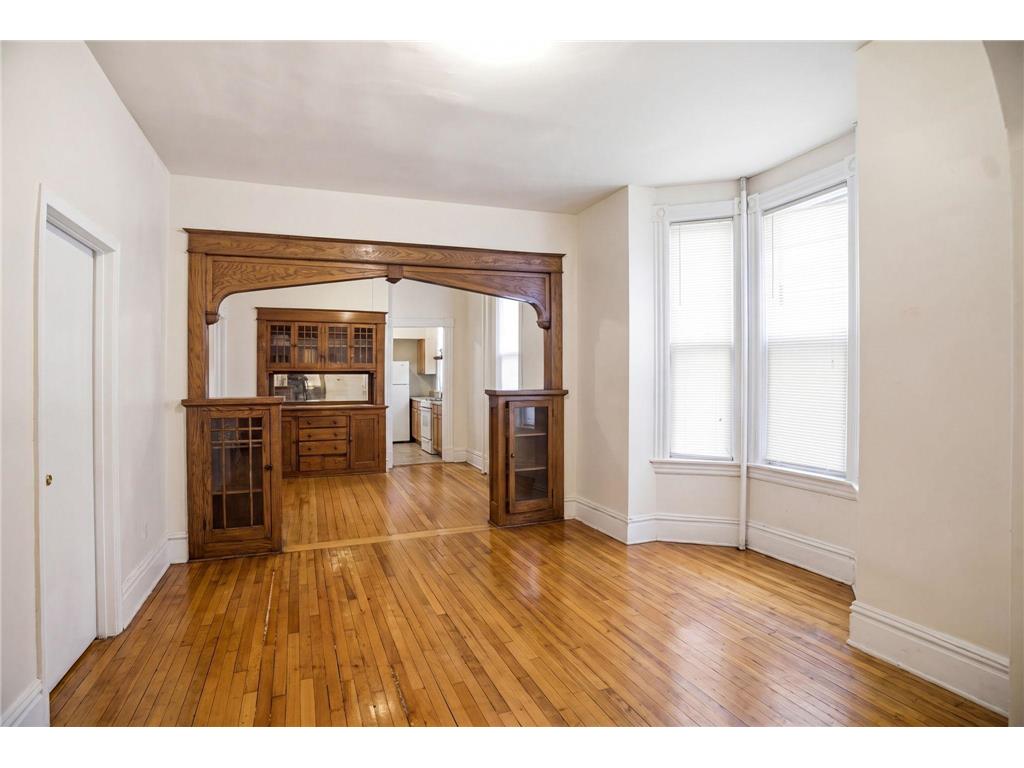 891 Iglehart Avenue Saint Paul MN 55104 7074751 image3