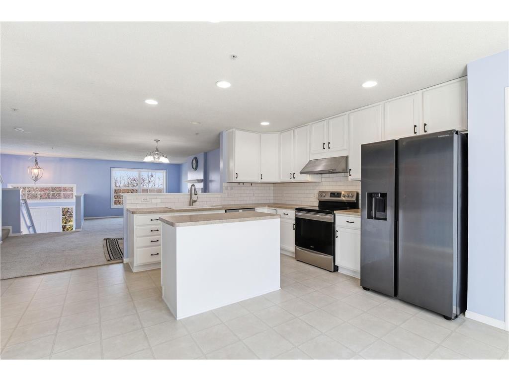 891 Ledgestone Drive Mahtomedi MN 55115 7030595 image10