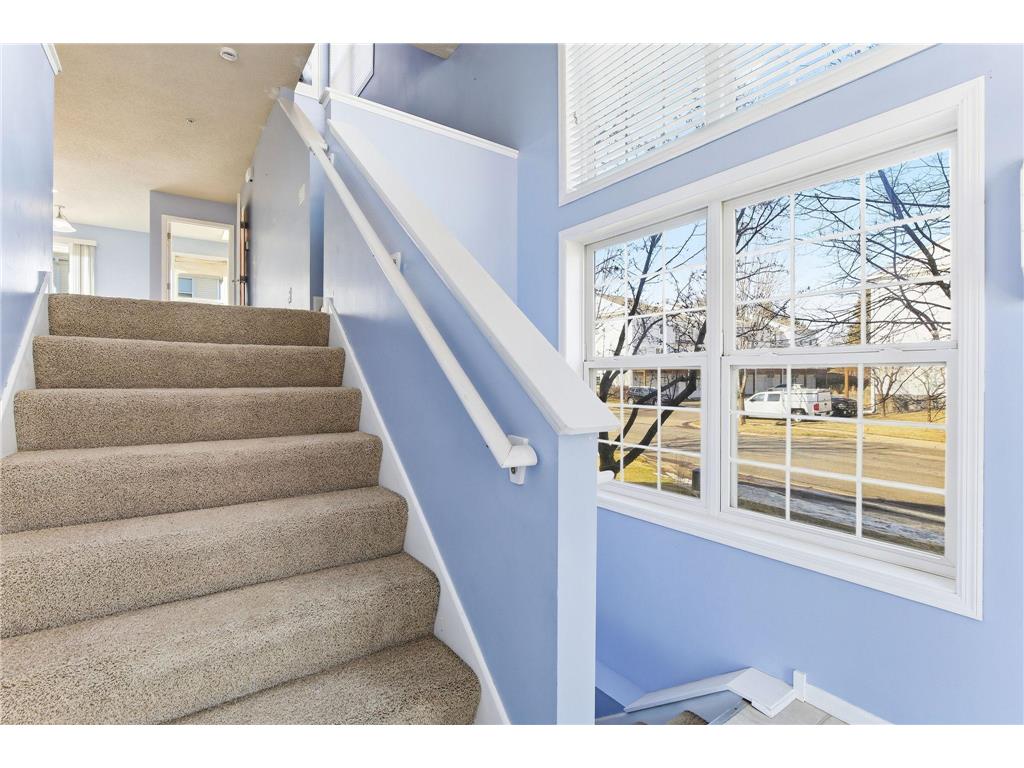 891 Ledgestone Drive Mahtomedi MN 55115 7030595 image4