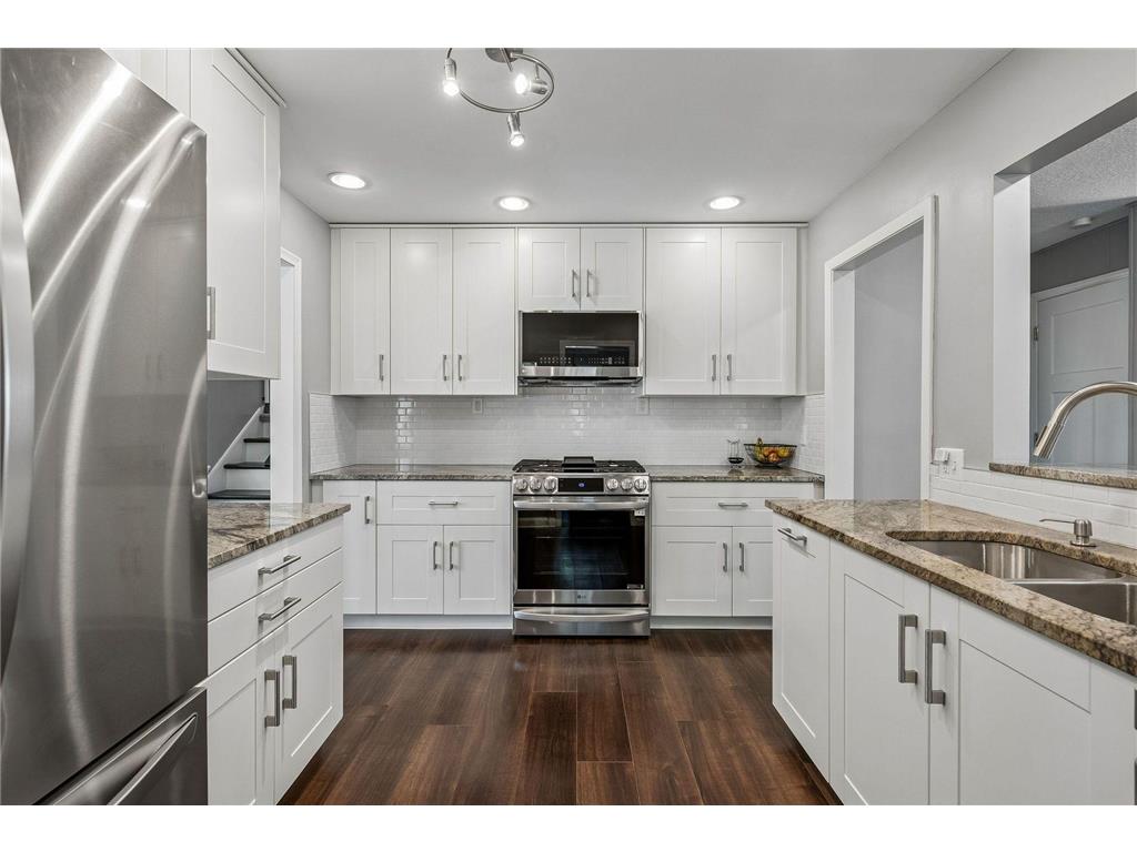 8910 23rd Avenue N Golden Valley MN 55427 7071599 image10