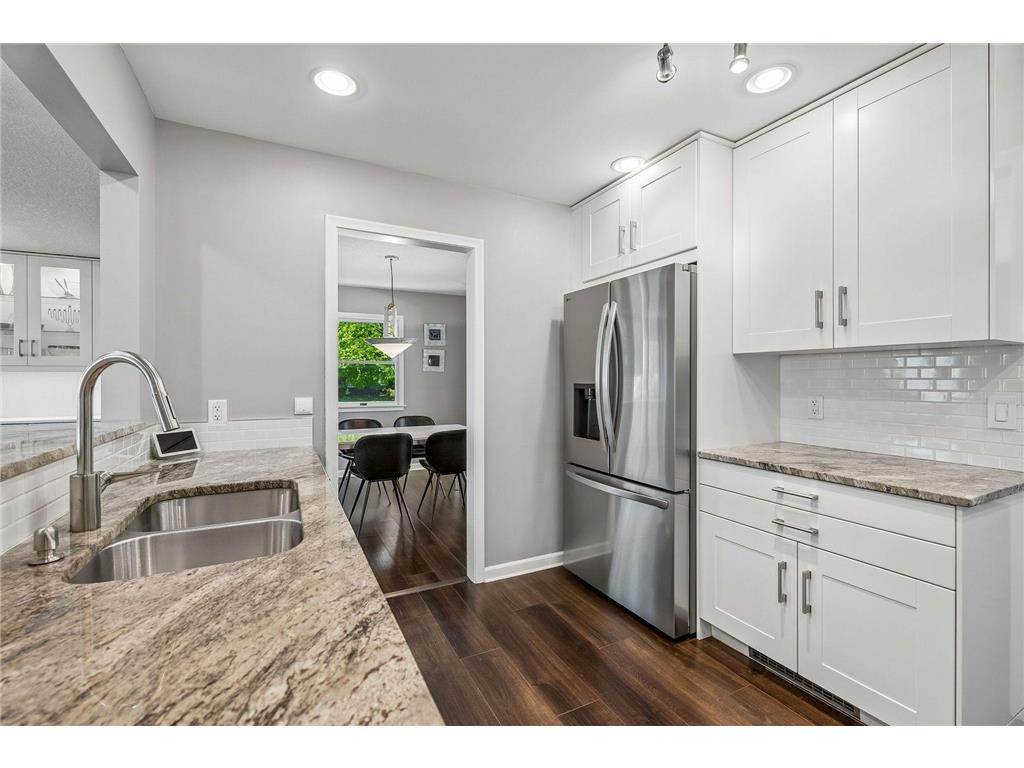 8910 23rd Avenue N Golden Valley MN 55427 7071599 image12