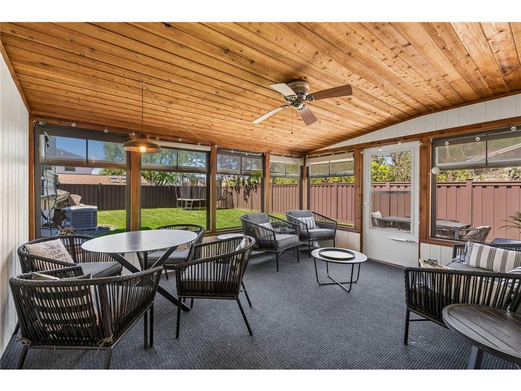 8910 23rd Avenue N Golden Valley MN 55427 7071599 image16