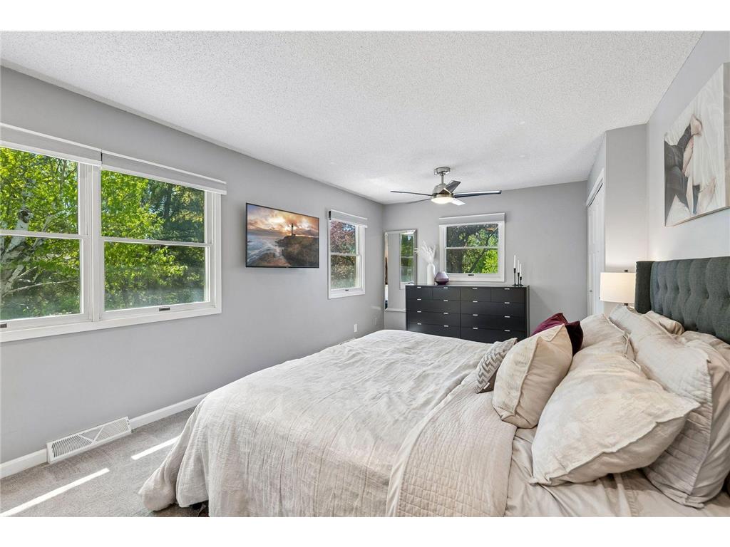 8910 23rd Avenue N Golden Valley MN 55427 7071599 image19