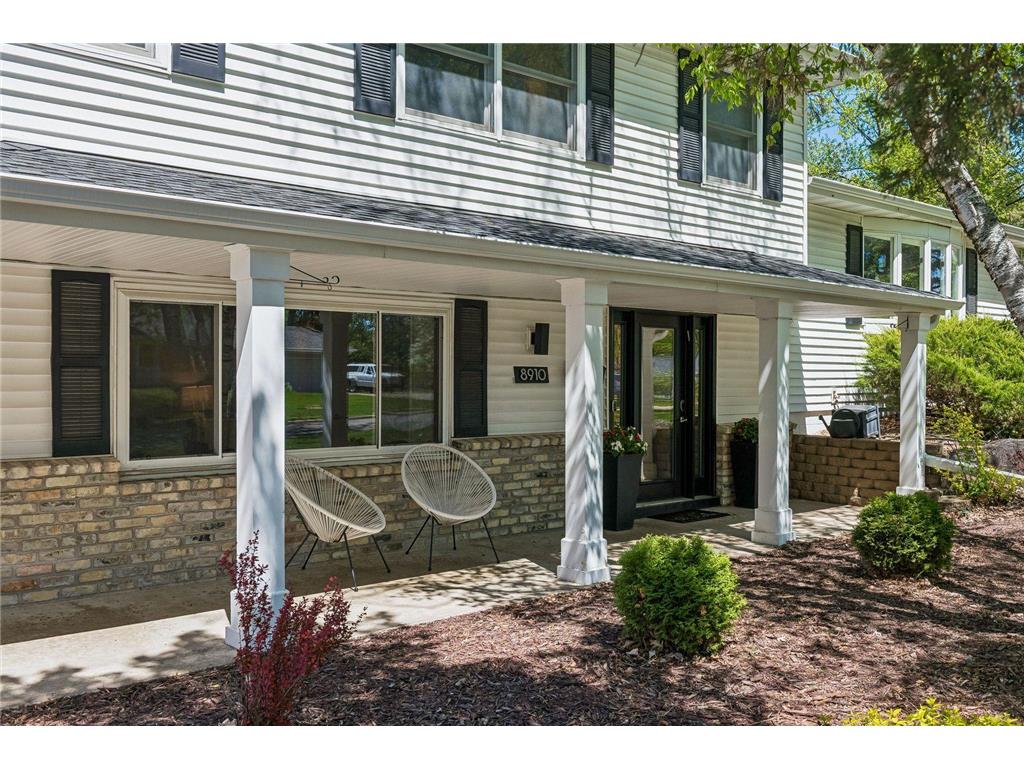 8910 23rd Avenue N Golden Valley MN 55427 7071599 image2