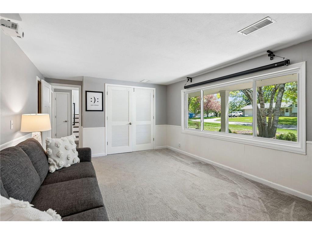 8910 23rd Avenue N Golden Valley MN 55427 7071599 image26