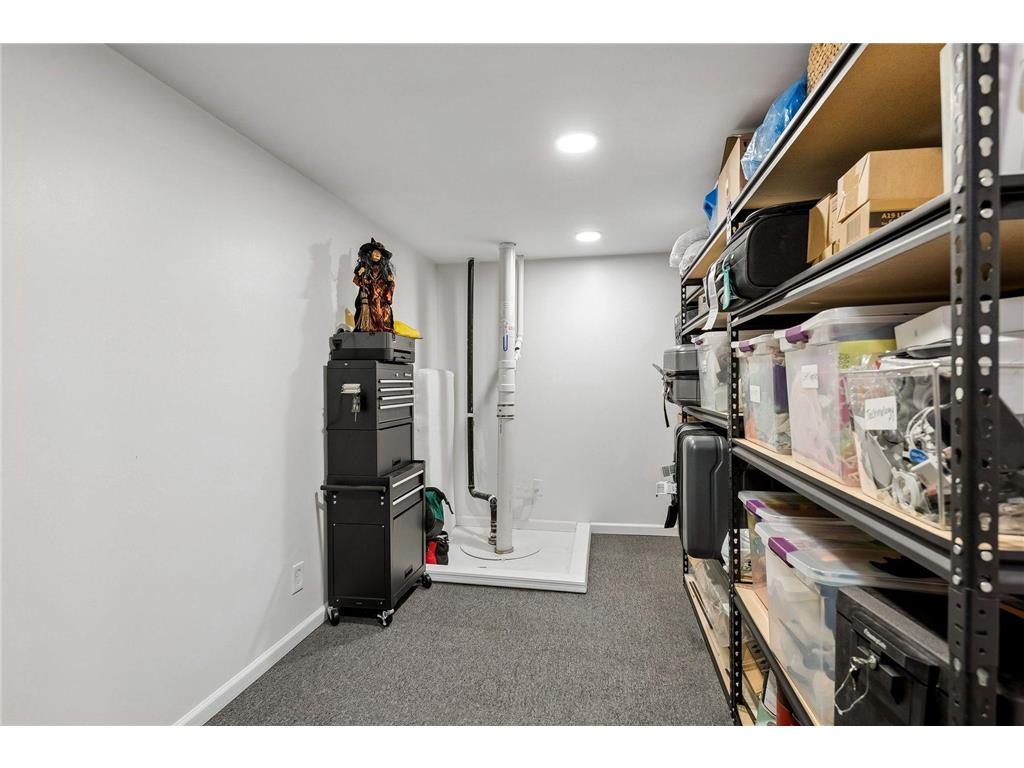 8910 23rd Avenue N Golden Valley MN 55427 7071599 image30