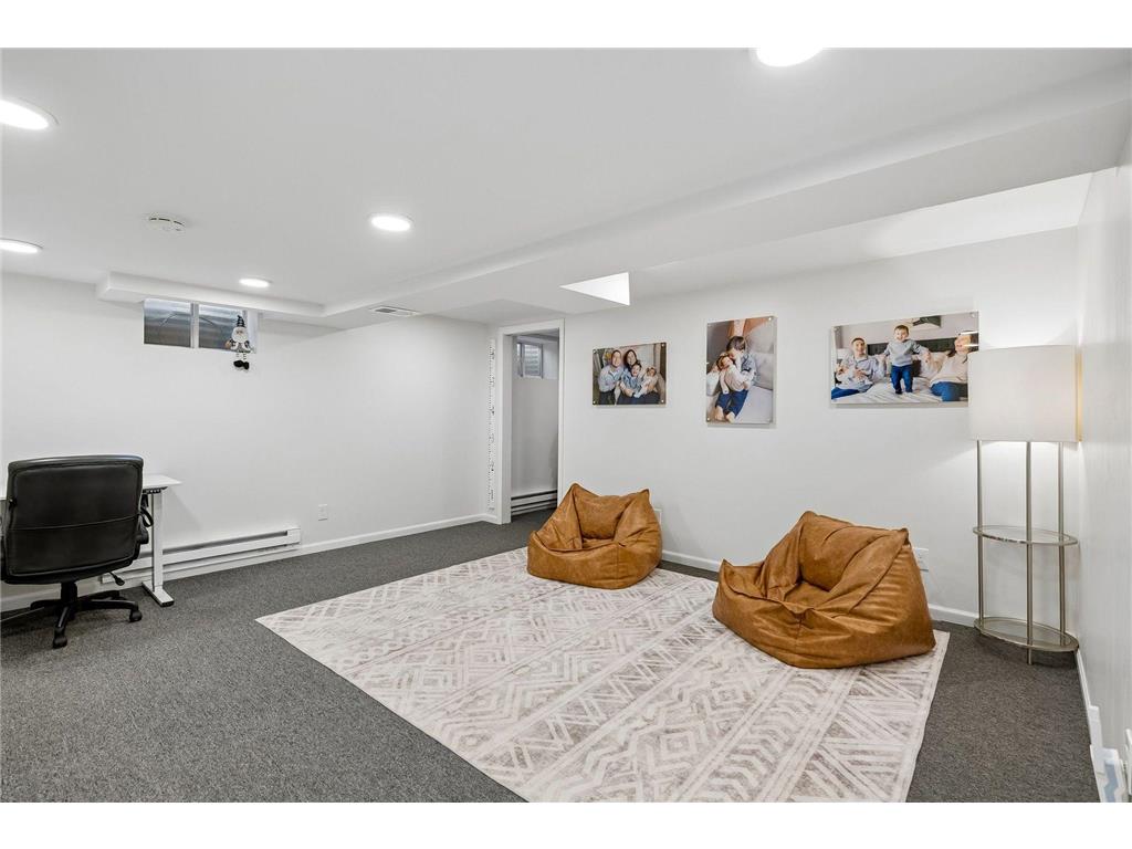 8910 23rd Avenue N Golden Valley MN 55427 7071599 image31