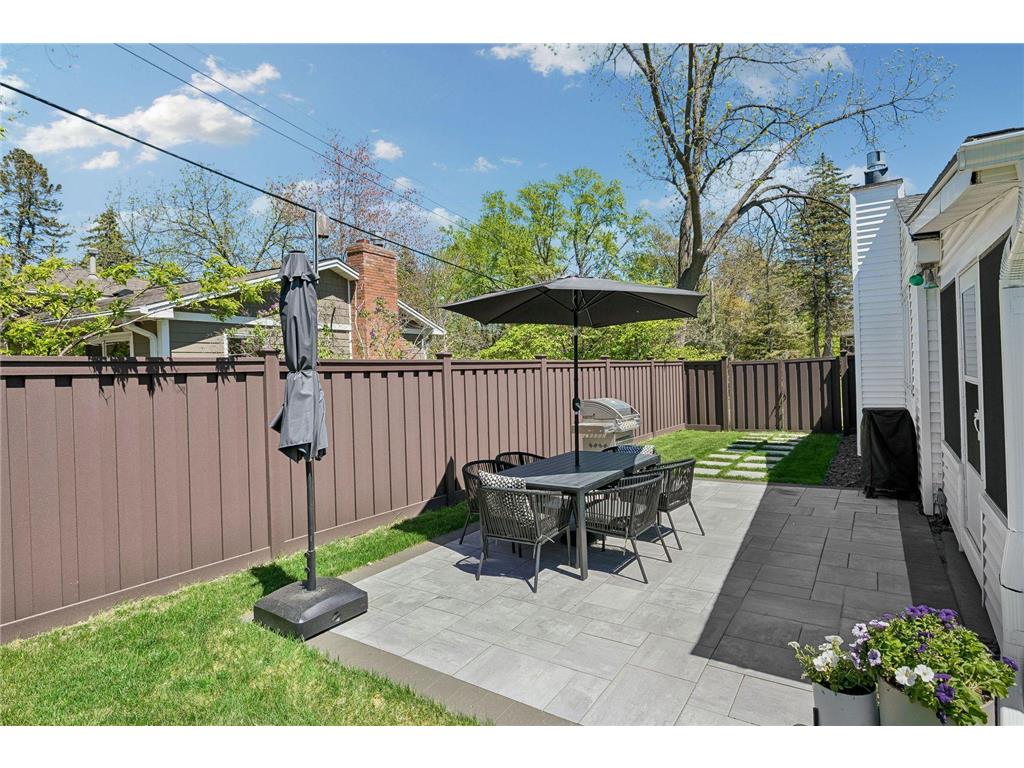 8910 23rd Avenue N Golden Valley MN 55427 7071599 image34