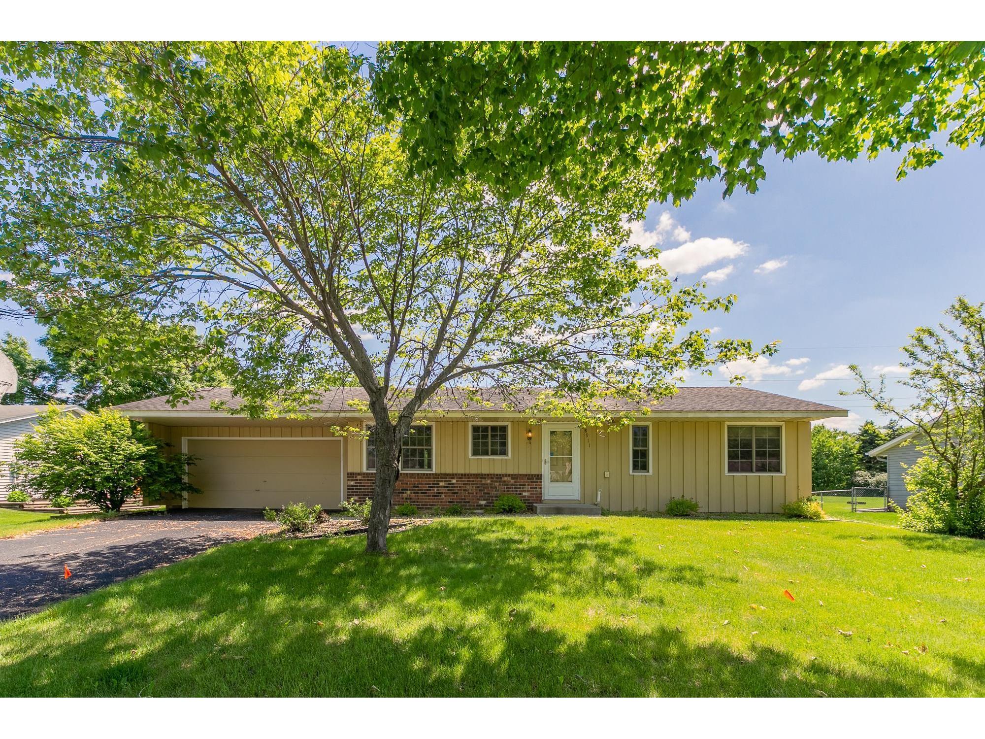 8911 Janero Avenue S, Cottage Grove, MN 55016 MLS 5768076 Edina Realty