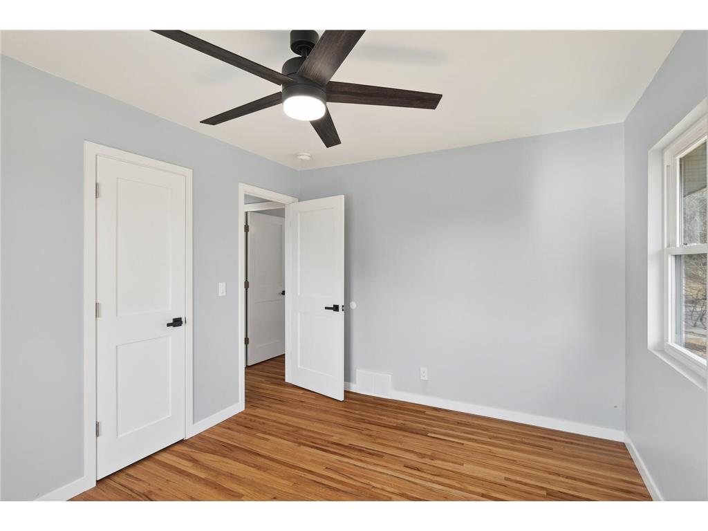 8912 Tretbaugh Drive Bloomington MN 55431 7029944 image29