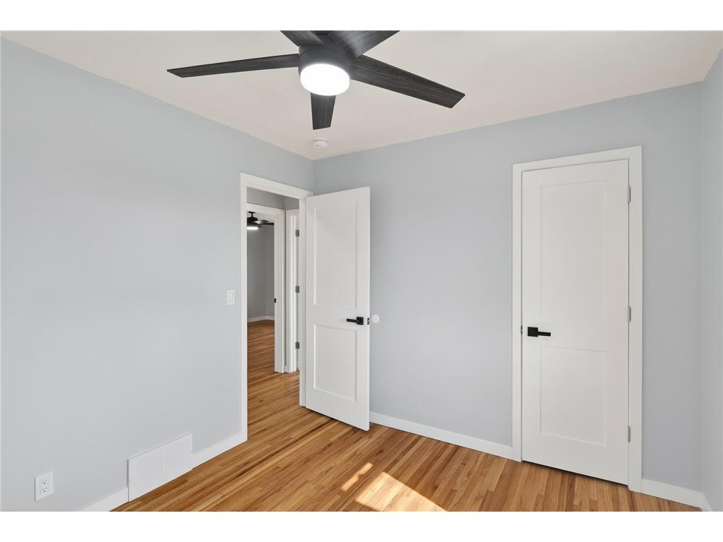 8912 Tretbaugh Drive Bloomington MN 55431 7029944 image32