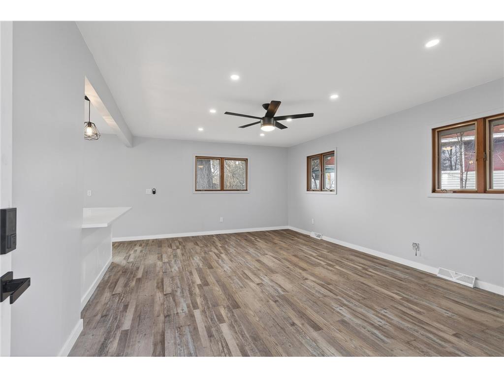 8912 Tretbaugh Drive Bloomington MN 55431 7029944 image8