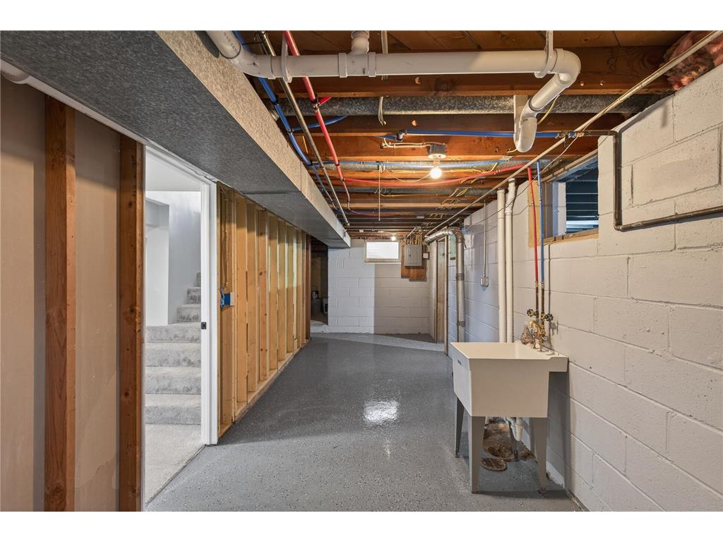 8912 Tretbaugh Drive Bloomington MN 55431 7085325 image38